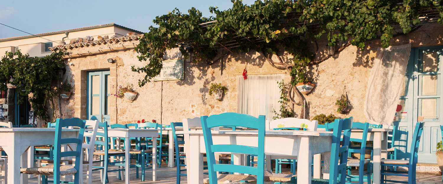 Terrazza di un tipico ristorante siciliano. Terrazza di un tipico ristorante siciliano.