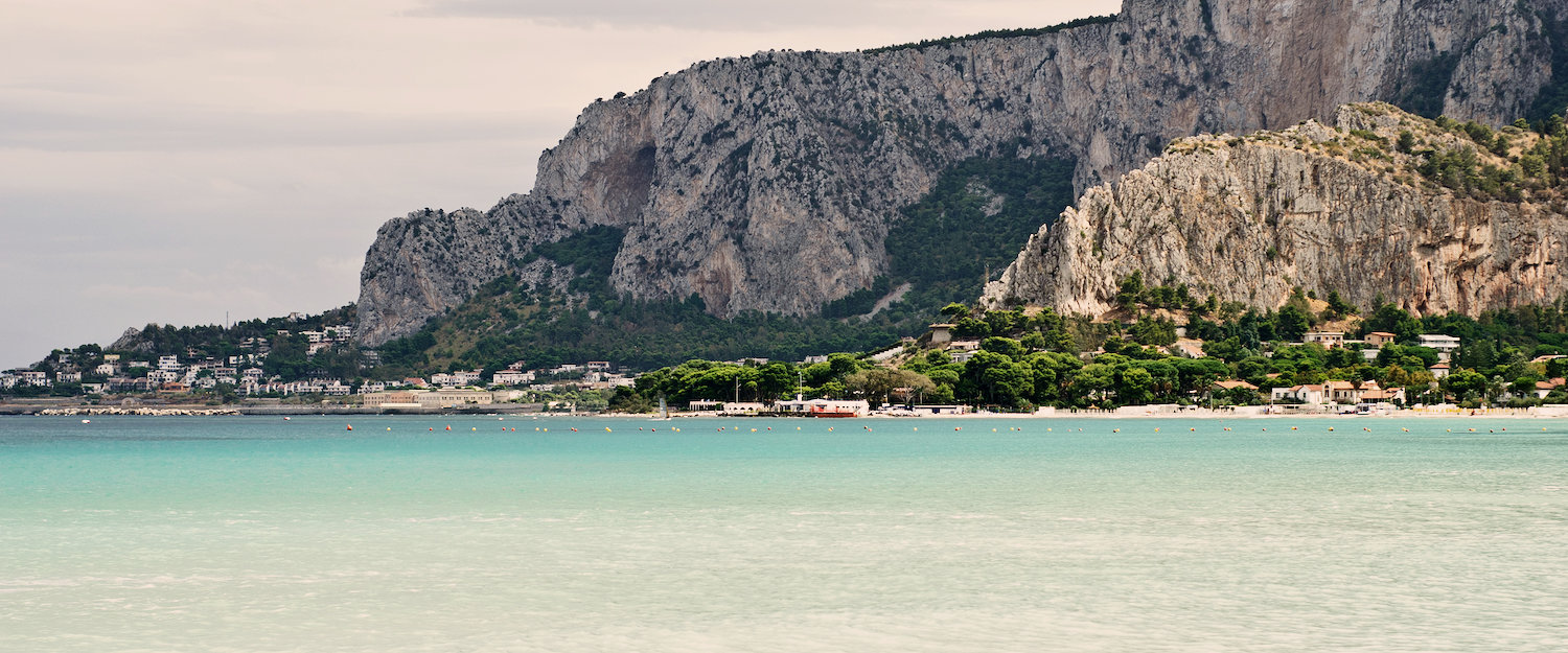 Spiaggia di Mondello. Spiaggia di Mondello.
