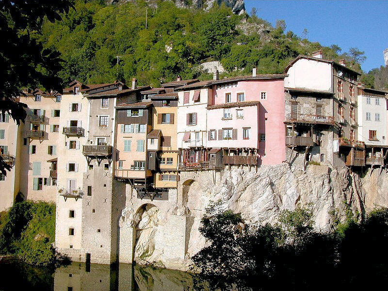 Maisons suspendues de Pont en Royans