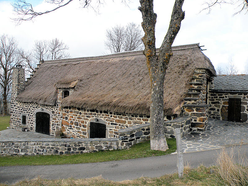 Bigorre - village de chaumières