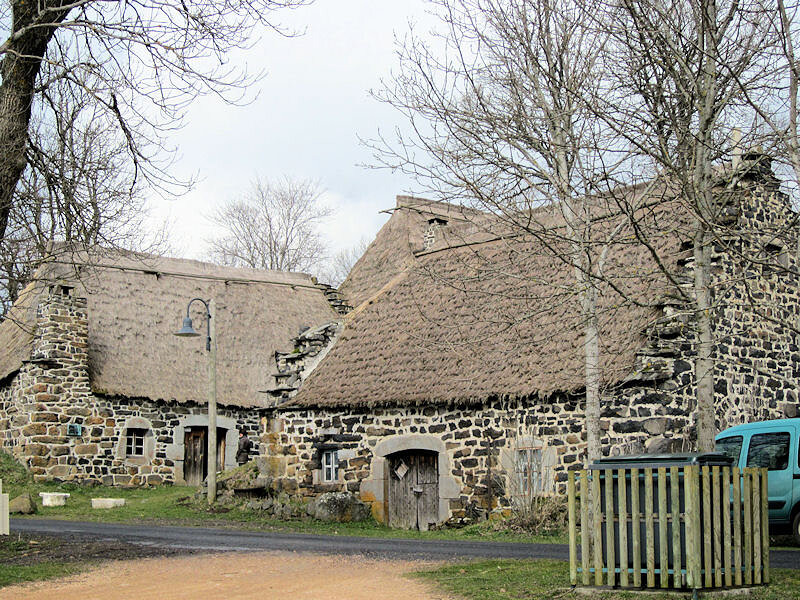 Bigorre - village de chaumières Bigorre - village de chaumières