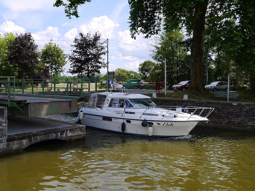 Pont routier-tournant de Selles