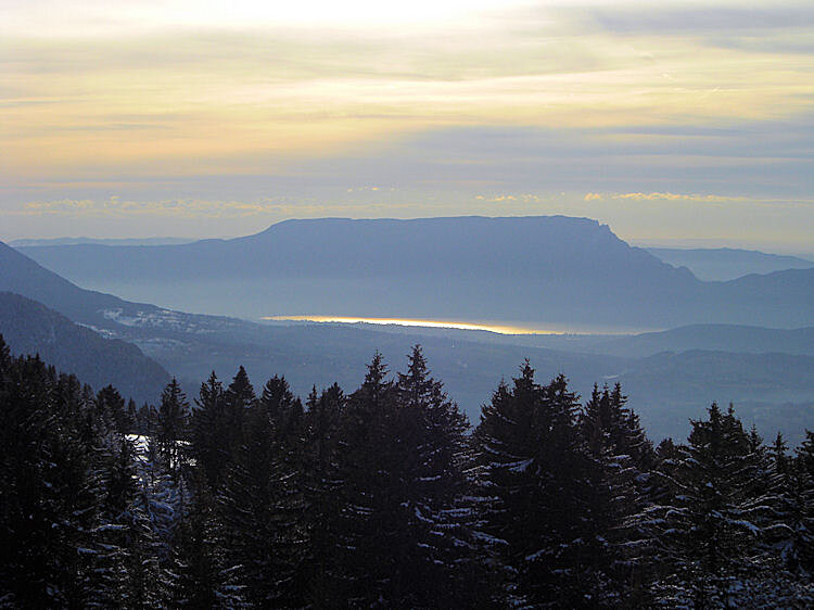 Le Lac du Bourget depuis le Semnoz Le Lac du Bourget depuis le Semnoz