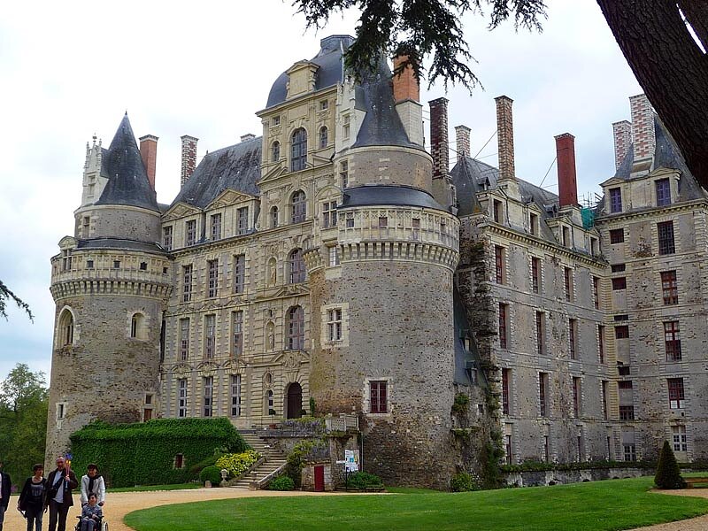 Château de Brissac - Château de la Loire