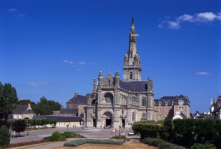 Sanctuaire et Basilique