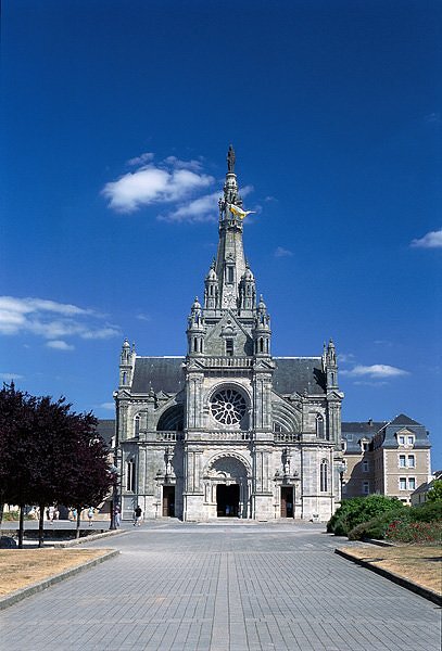 Basilique de Sainte-Anne d'Auray Basilique de Sainte-Anne d'Auray