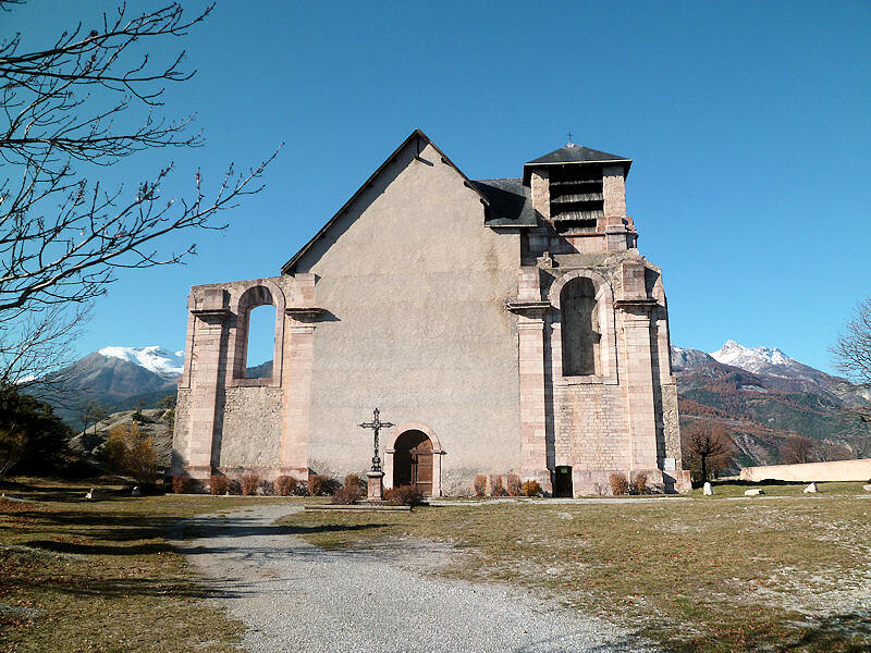 L'église Saint-Louis L'église Saint-Louis