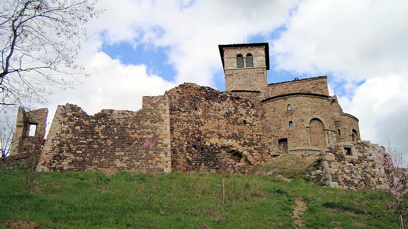 Prieuré de Saint-Romain le Puy Prieuré de Saint-Romain le Puy