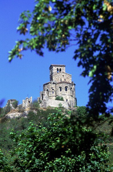 Prieuré de Saint-Romain le Puy Prieuré de Saint-Romain le Puy