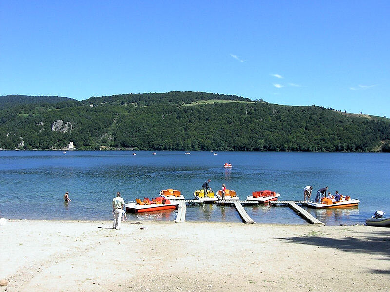 Lac d'Issarlès Lac d'Issarlès