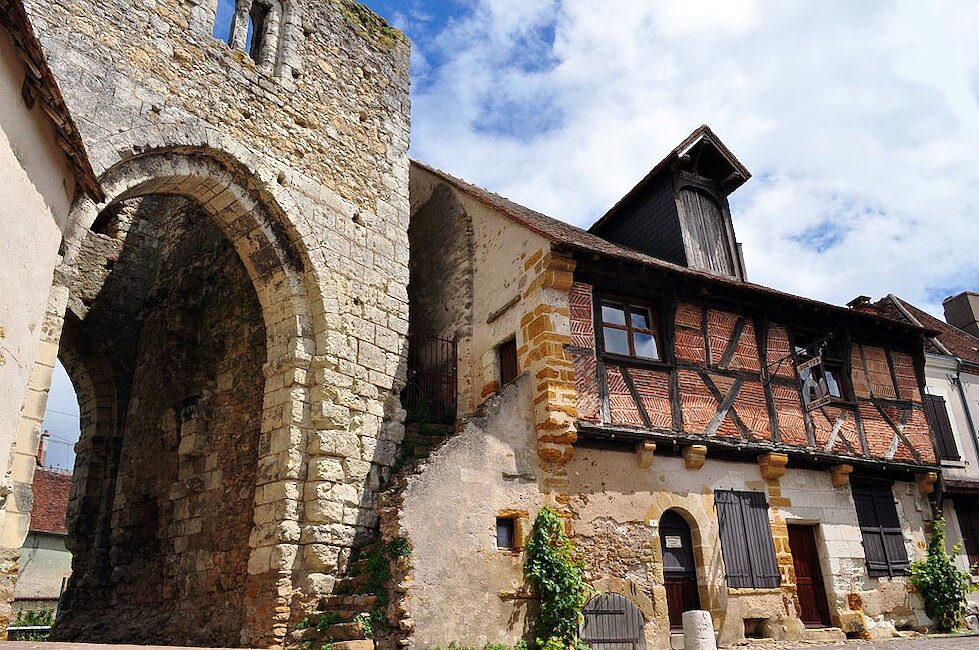 Grand rue de Mennetou sur Cher