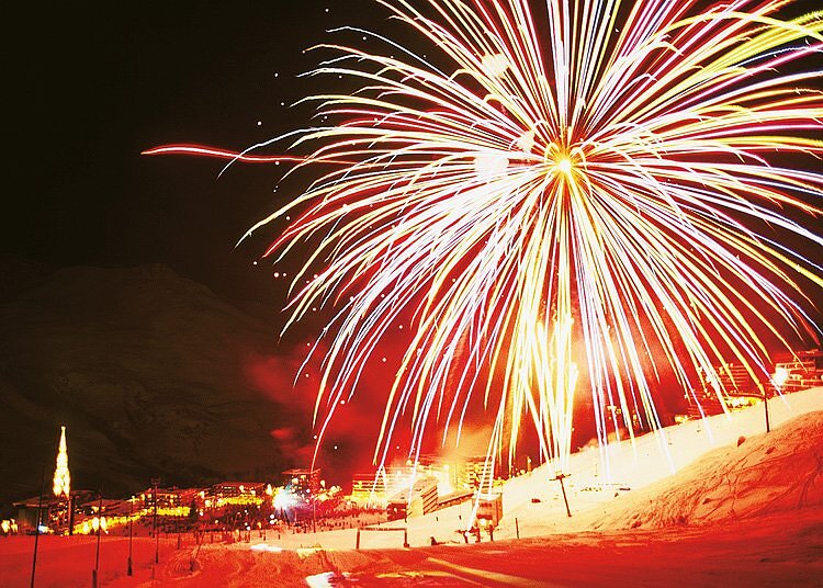 Feu d'artifice du 31 décembre 1999 - Les Ménuires Feu d'artifice du 31 décembre 1999 - Les Ménuires