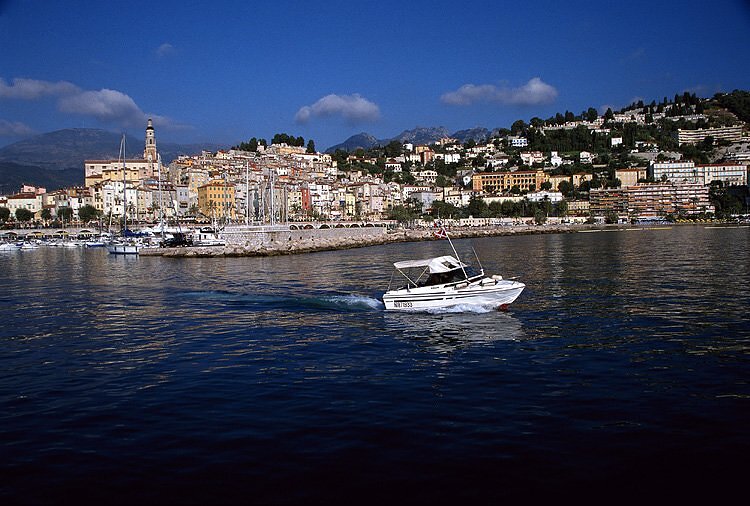 Vieux port de Menton