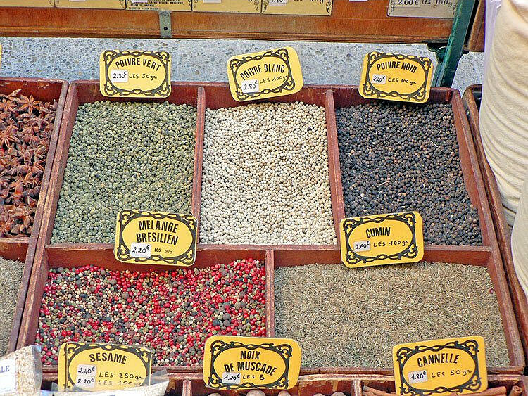 Marché d'Uzès Marché d'Uzès