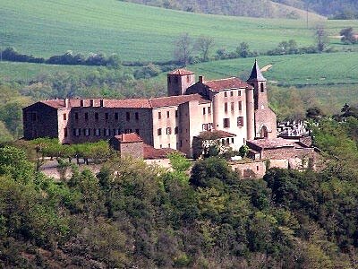 Le prieuré d'Ambialet
