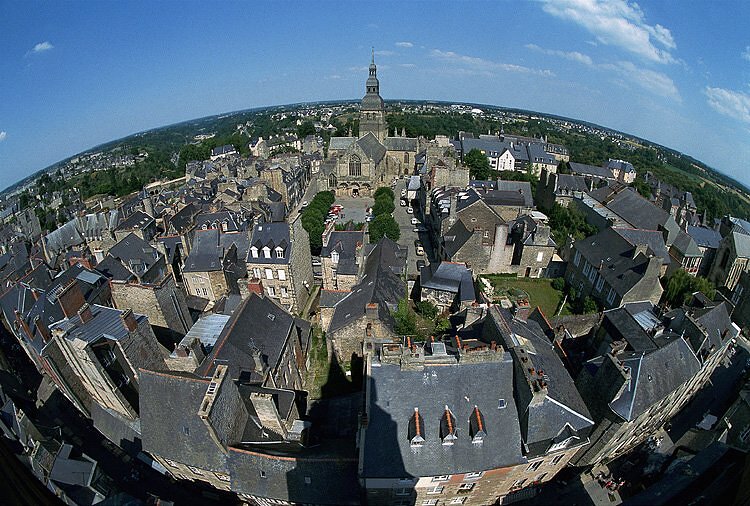 Dinan