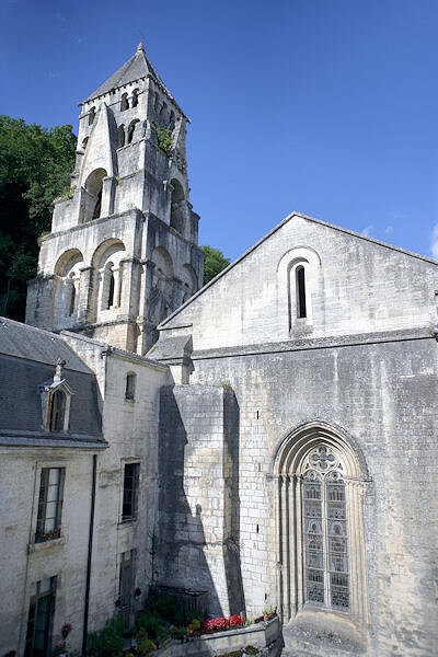 Abbaye Saint-Pierre de Brantôme Abbaye Saint-Pierre de Brantôme