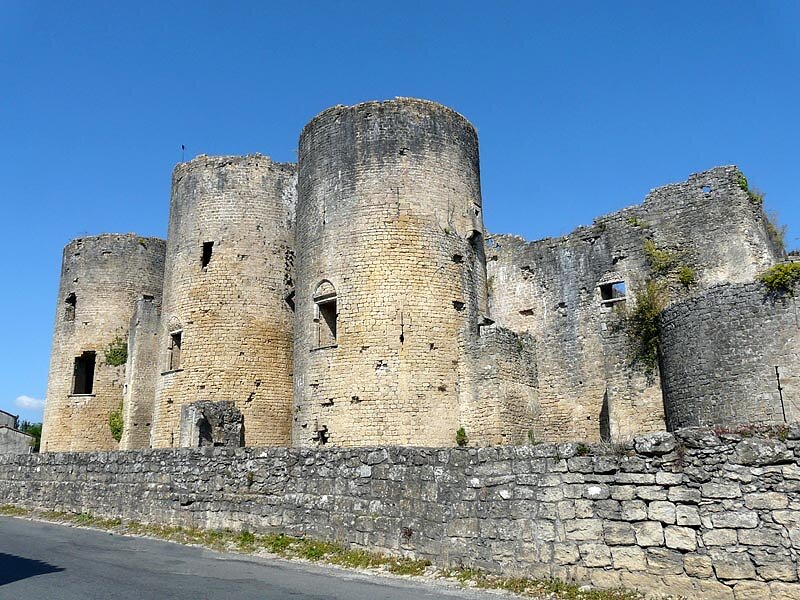 Château de Villandraut