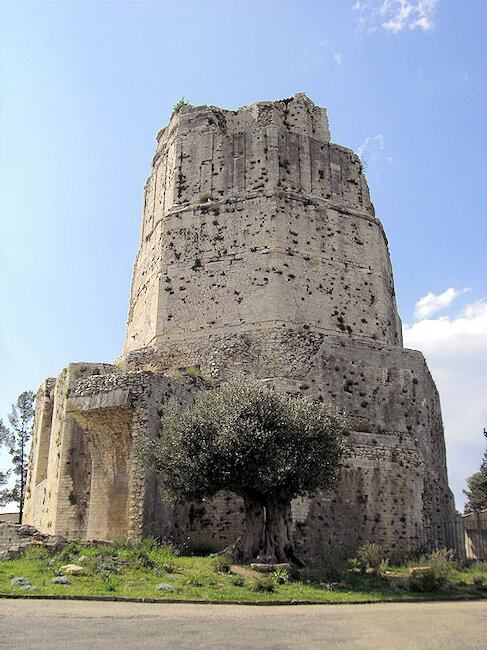La Tour Magne