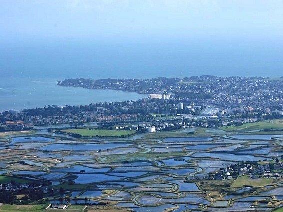 Marais salants de la presqu'île guérandaise