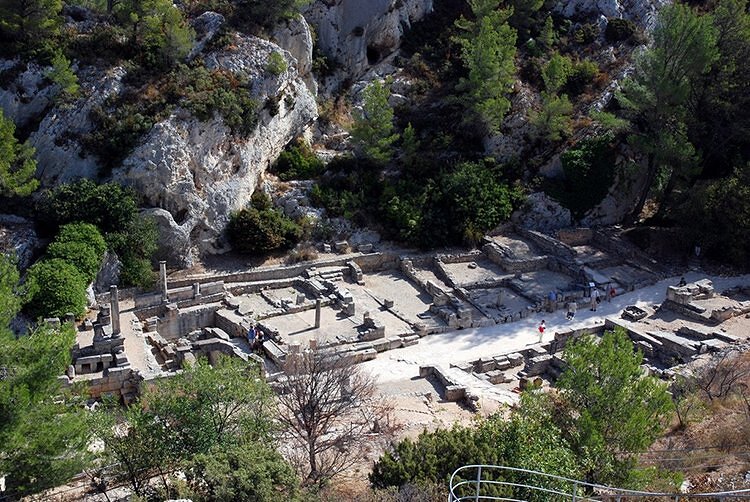 Glanum - Saint-Rémy de Provence Glanum - Saint-Rémy de Provence