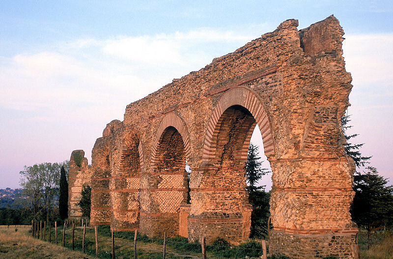 Vestiges de l'aqueduc romain