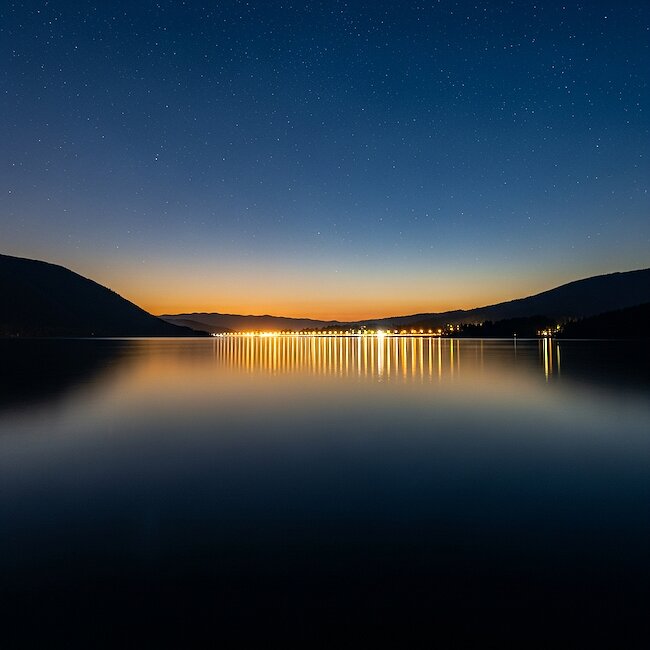 Abendstimmung am Tegernsee in den Alpen Abendstimmung am Tegernsee in den Alpen