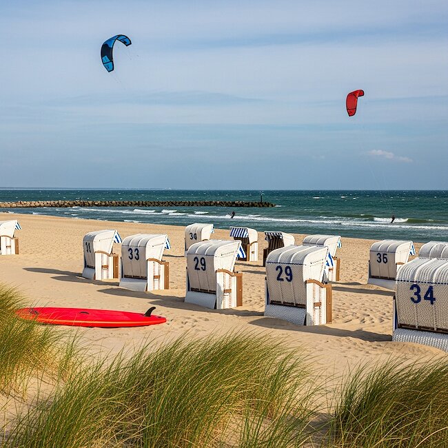 Strandkörbe im Ostseeresort Damp
