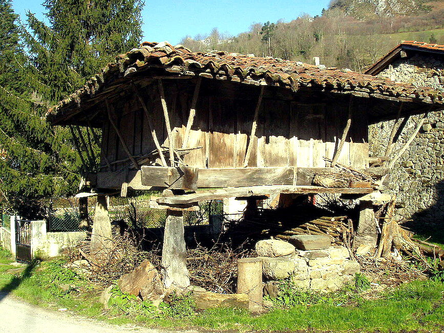 Casas rurales en La Villa, Asturias