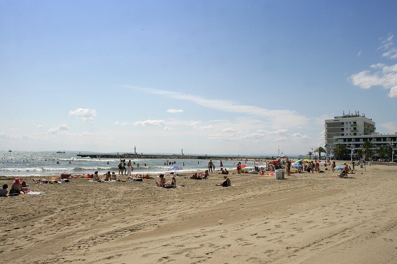 Plage Rive Gauche