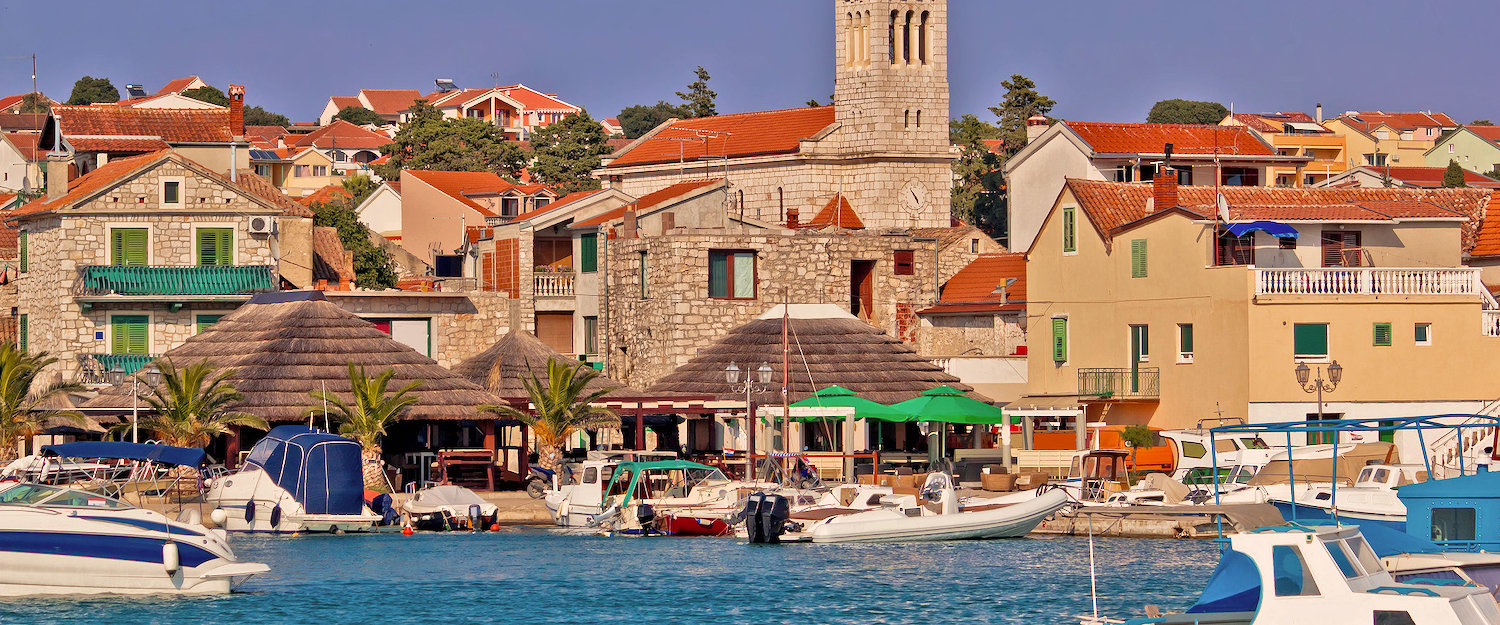 View of the harbour in Pakostane