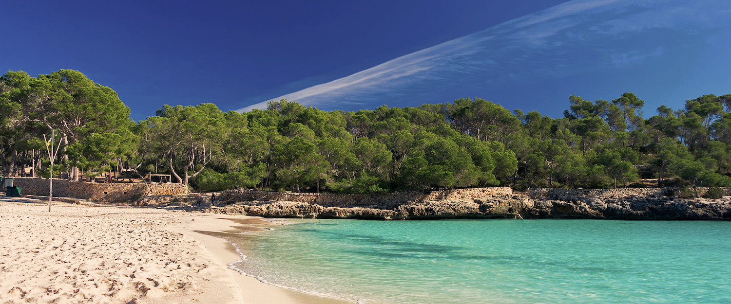 Familiengeeignete Traumstrände in Cala Mendia. Familiengeeignete Traumstrände in Cala Mendia.