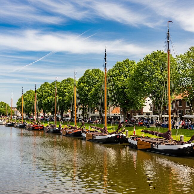 Boote im Hafen von Carolinensiel