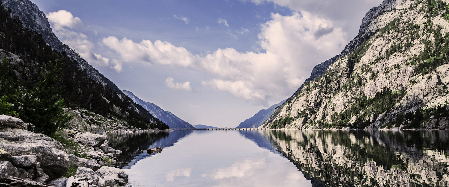 Lago conjelado de Biescas