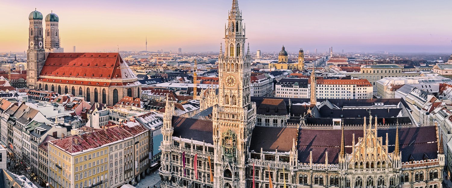 Das alte gotische Rathaus am Marienplatz Das alte gotische Rathaus am Marienplatz