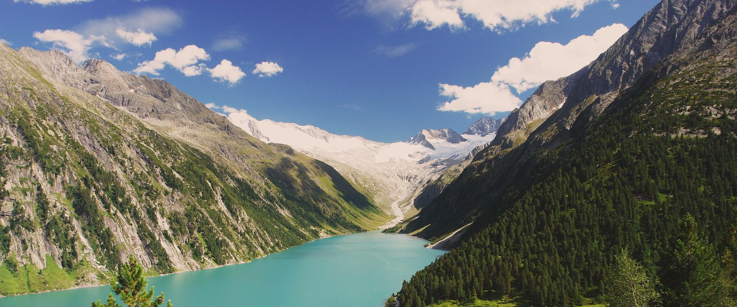 Unglaubliche Landschaft im Zillertal (Tirol) Unglaubliche Landschaft im Zillertal (Tirol)