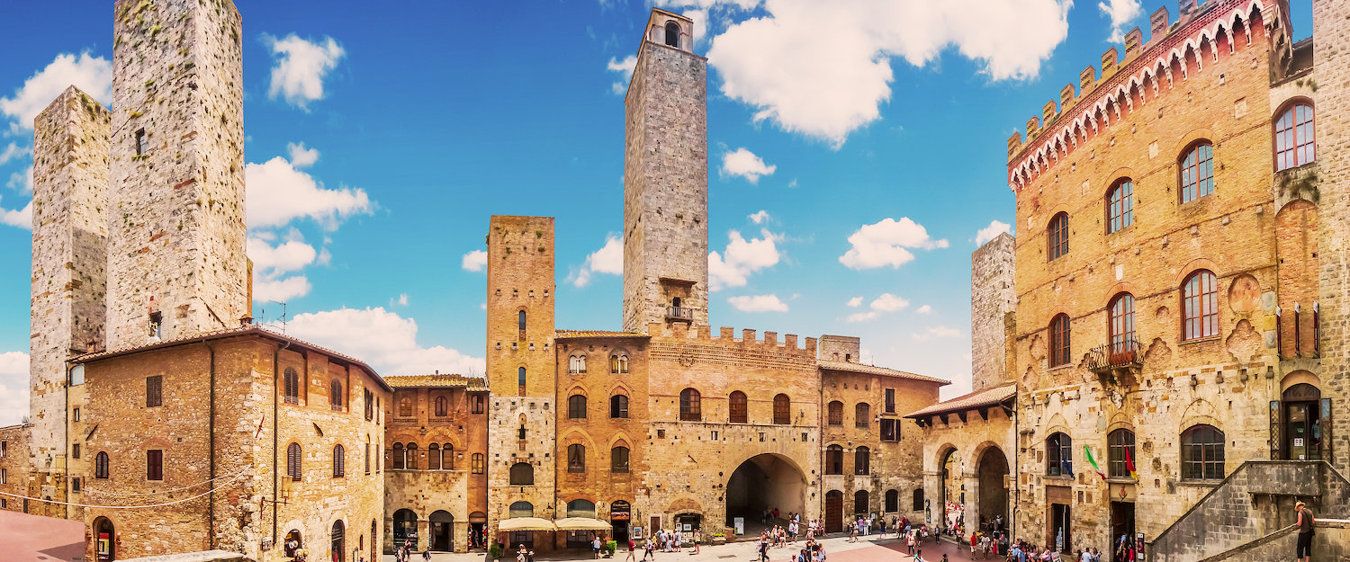 Piazza del Duomo, San Gimignano.