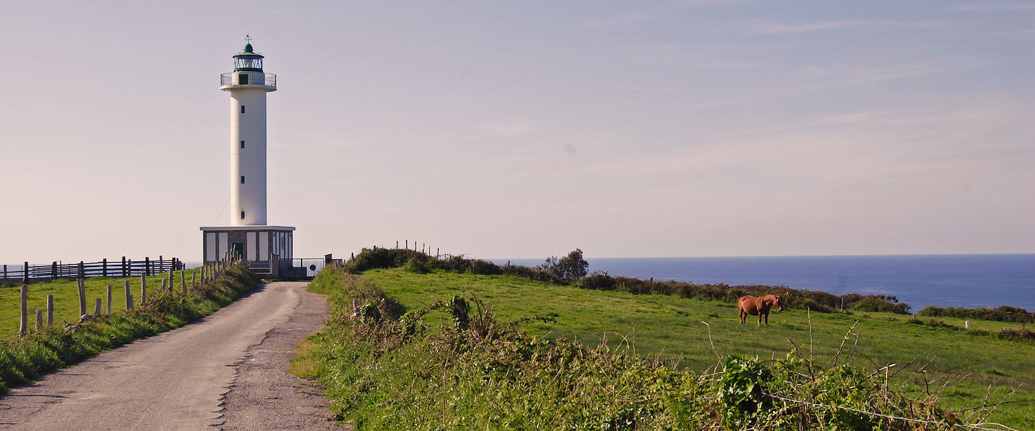 Faro en Asturias