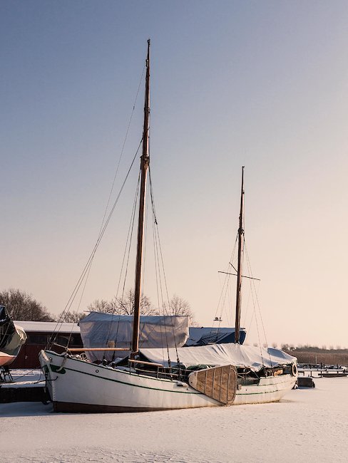 Hafen in Wustrow im Winter
