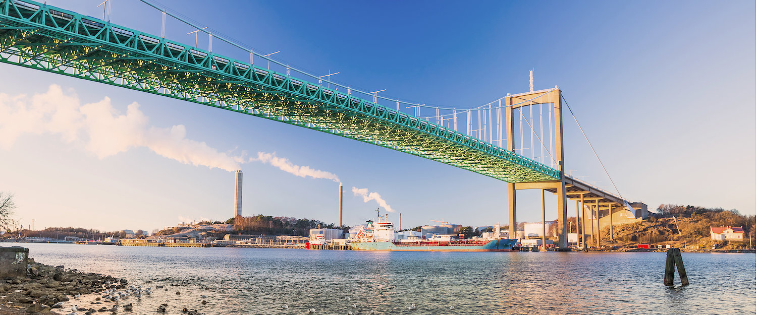 Alvsborg-Brücke bei Sonnenuntergang in Göteborg Alvsborg-Brücke bei Sonnenuntergang in Göteborg