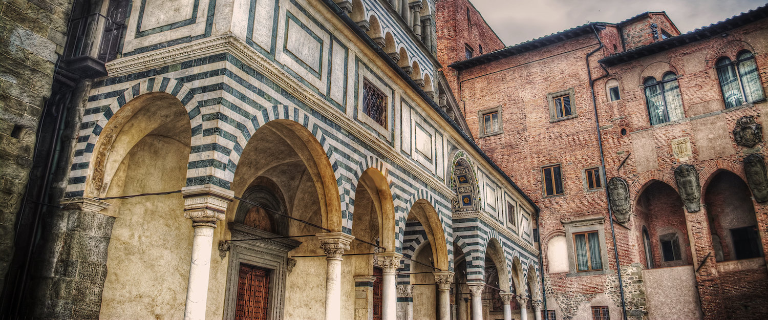 Piazza del Duomo, Pistoia. Piazza del Duomo, Pistoia.