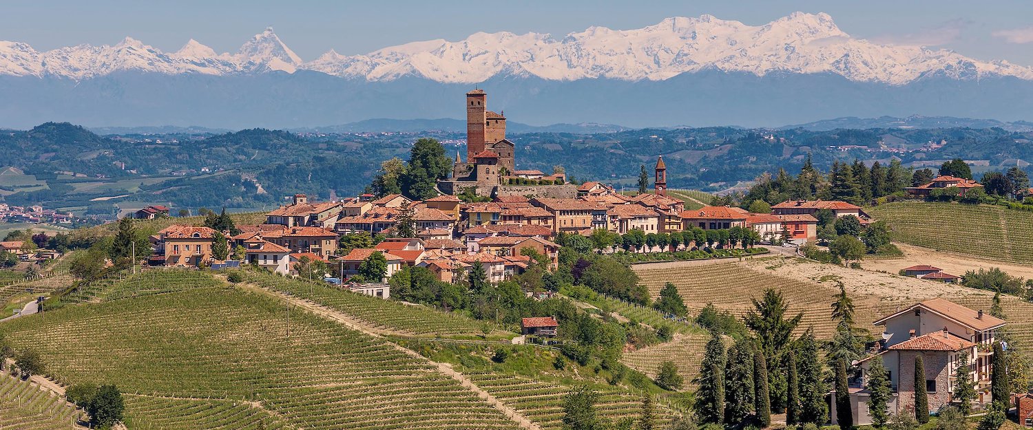 Le Langhe piemontesi. Le Langhe piemontesi.