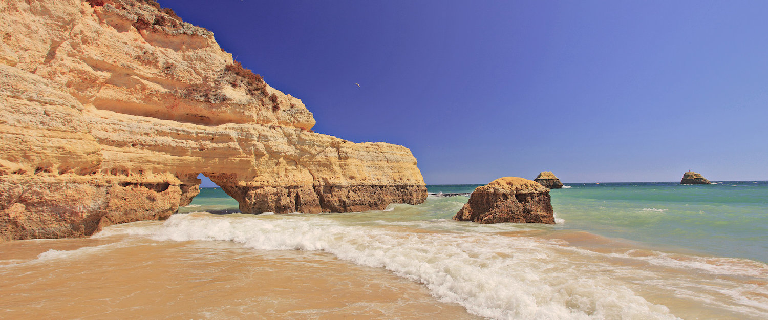 Praia na Costa Azul