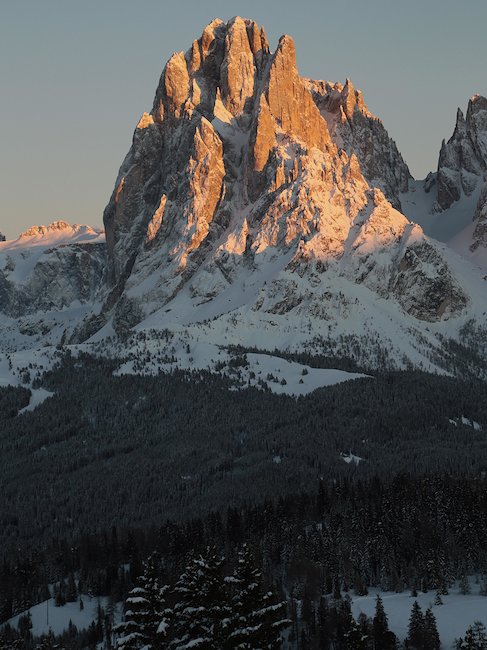 Et fjell i Dolomittene i Italia