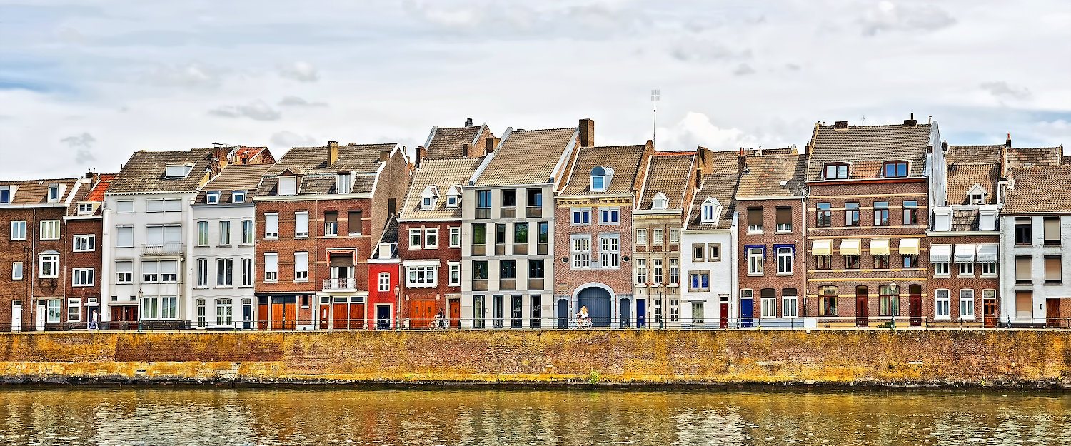 Typisch niederländische Graachten in Maastricht Typisch niederländische Graachten in Maastricht