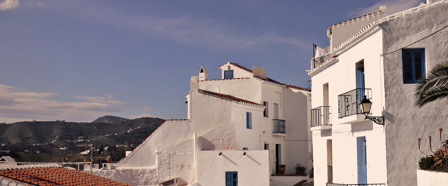 Casas blancas y el cielo azul Casas blancas y el cielo azul