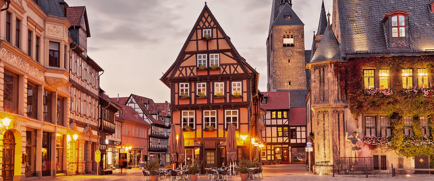 Marktplatz in der Altstadt von Quedlinburg Marktplatz in der Altstadt von Quedlinburg