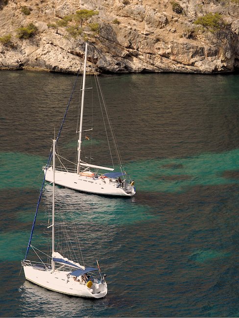 Seilbåter i havet utenfor Magaluf