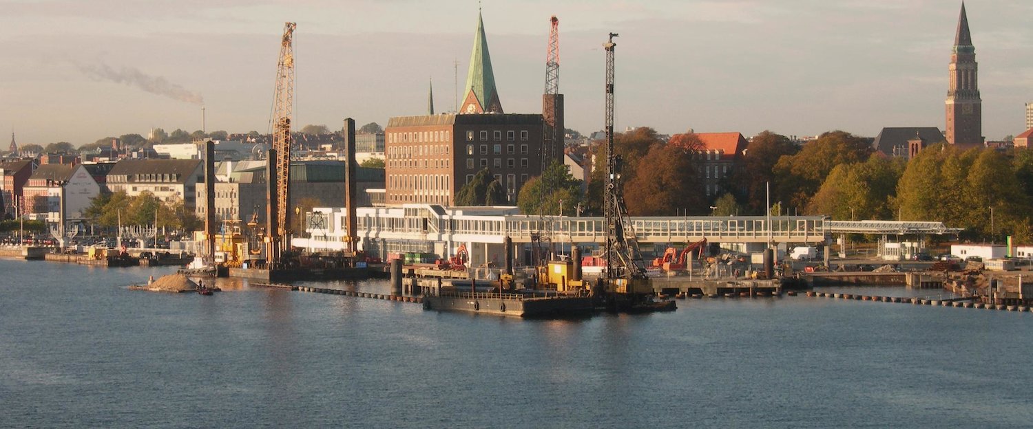 Blick auf den altehrwürdigen Kieler Hafen Blick auf den altehrwürdigen Kieler Hafen