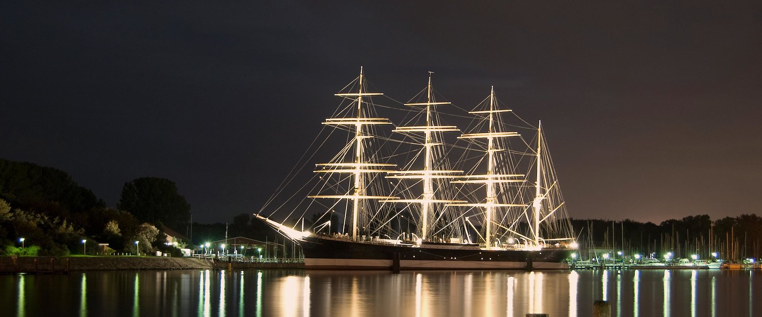 Eines der Wahrzeichen von Travemünde: Das historische Segelschiff "Passat" Eines der Wahrzeichen von Travemünde: Das historische Segelschiff "Passat"